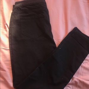 Black Skinny Jeans